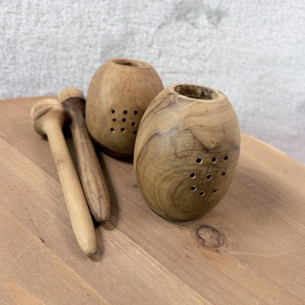 Hand Turned Wooden Salt & Pepper Shakers Maraca Style‎ Vintage MCM